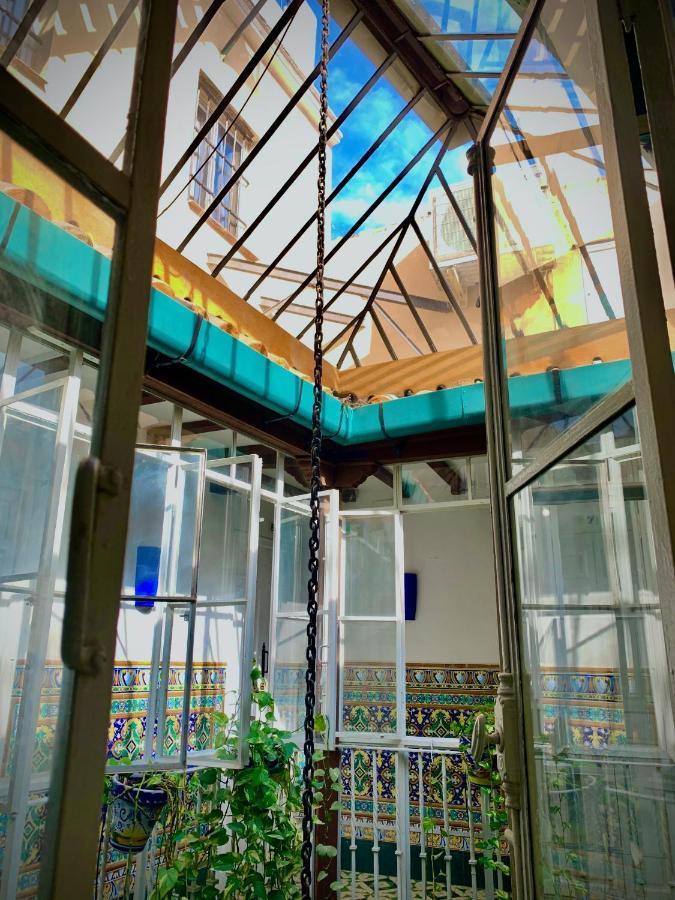 Hostal Lis Севилья Экстерьер фото
